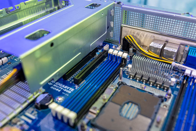 Gigabyte E251 U70 Lone PCIe Slot